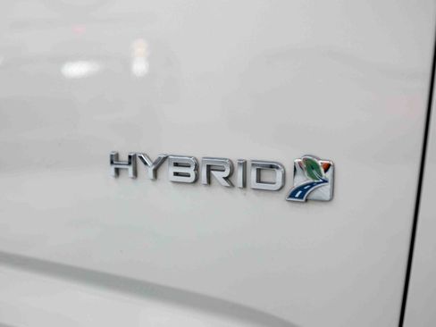 Used 2018 Ford C-MAX SE w/ Equipment Group 202A image 17