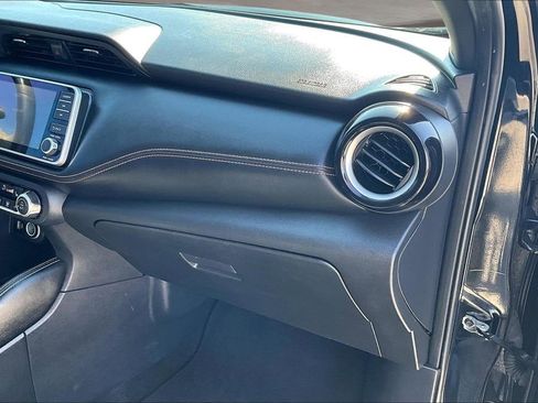 Used 2020 Nissan Kicks SR w/ SR Premium Package FWD image 19