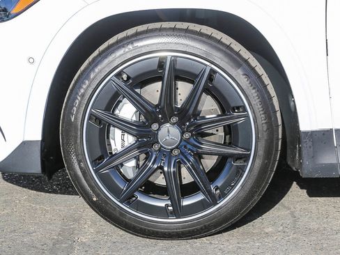 Used 2024 Mercedes-Benz GLA 35 AMG 4MATIC image 12