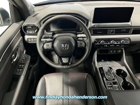 Certified 2026 Honda Pilot Black Edition image 14