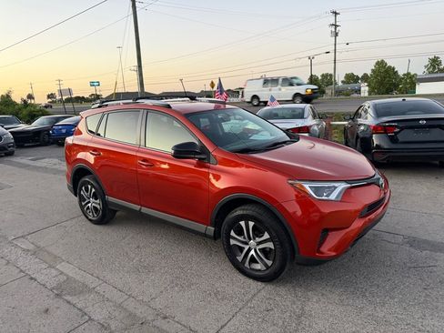 Used 2016 Toyota RAV4 LE FWD image 3