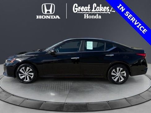 Used 2025 Nissan Altima 2.5 S image 5