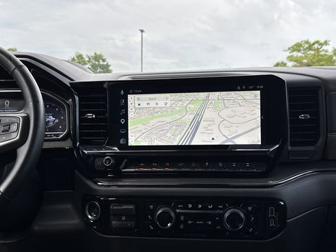 Used 2023 Chevrolet Silverado 1500 ZR2 w/ Technology Package AWD/4WD image 30