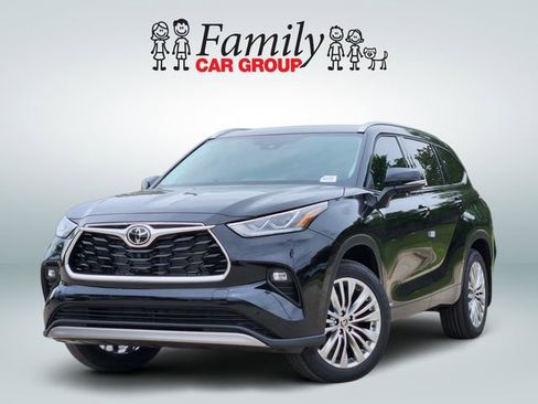 New 2026 Toyota Highlander Platinum AWD/4WD image 1