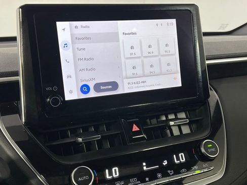 Used 2024 Toyota Corolla Cross XSE image 19