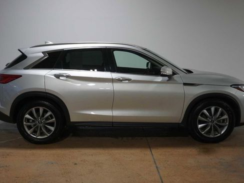 Used 2021 INFINITI QX50 Luxe image 6