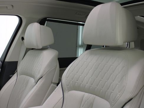 Used 2019 BMW X7 xDrive40i w/ Premium Package image 34