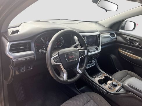 Used 2022 GMC Acadia SLE w/ Driver Convenience Package FWD image 9