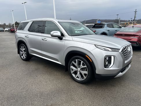 Used 2022 Hyundai Palisade SEL w/ 8P Bench Seat Package image 2