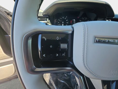 Used 2021 Land Rover Range Rover Velar S AWD/4WD image 17