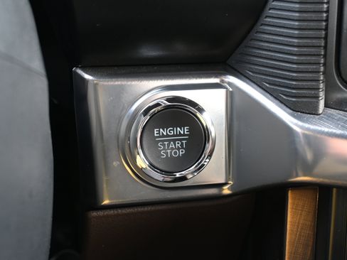 Used 2025 Ford F150 King Ranch w/ FX4 Off-Road Package image 24