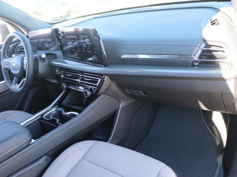 New 2026 Chevrolet Traverse LT image 36