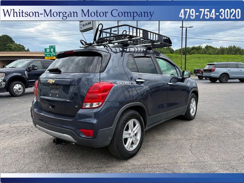 Used 2018 Chevrolet Trax LT w/ LT Convenience Package FWD image 5