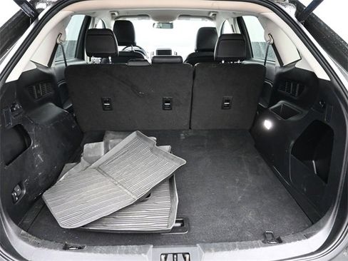 Used 2022 Ford Edge SEL w/ Convenience Package image 6