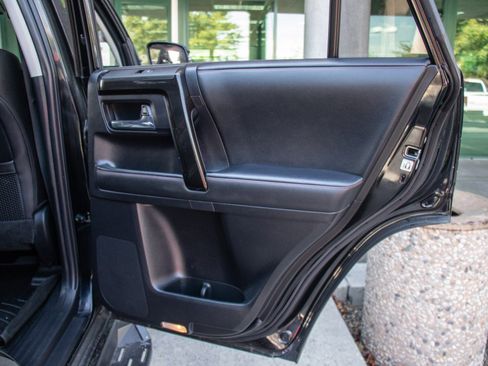 Used 2020 Toyota 4Runner TRD Off-Road Premium w/ Moonroof Package image 24