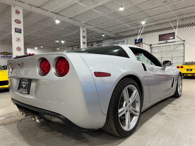 Used 2009 Chevrolet Corvette Coupe w/ Preferred Equipment Group RWD image 3