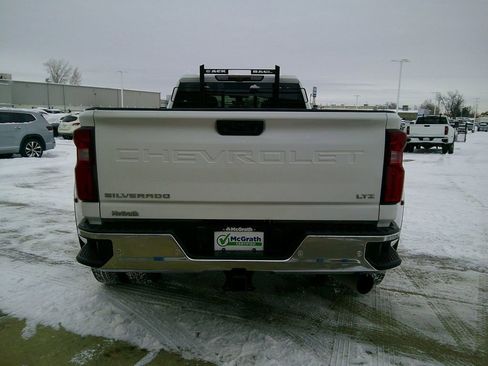 Used 2023 Chevrolet Silverado 3500 LTZ w/ LTZ Convenience Package image 6