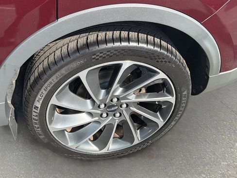 Used 2019 Lincoln Nautilus Reserve image 33