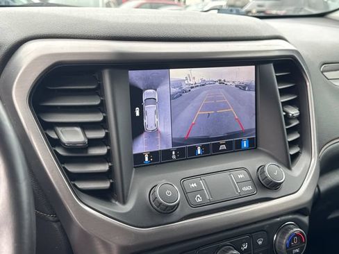 Used 2022 GMC Acadia AT4 w/ Technology Package AWD/4WD image 24