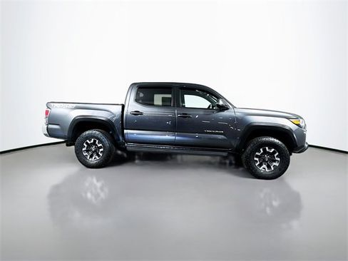 Certified 2023 Toyota Tacoma TRD Off-Road image 9
