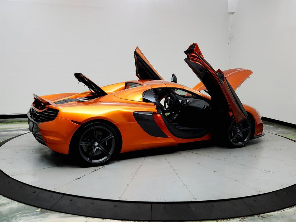 Used 2015 McLaren 650S Spider RWD image 11