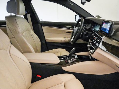 Used 2018 BMW 540i RWD image 17