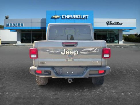Used 2023 Jeep Gladiator Overland AWD/4WD image 4