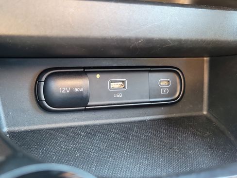 Used 2025 Kia Seltos S FWD image 27