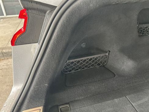 Used 2019 Audi Q8 Premium Plus image 36