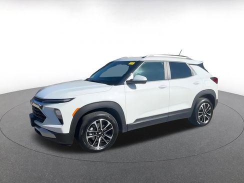 Used 2025 Chevrolet TrailBlazer LT image 8