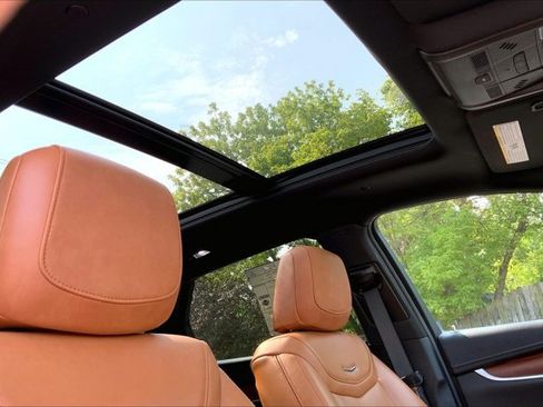 Used 2025 Cadillac XT5 Premium Luxury w/ LPO, Floor Liner Package AWD/4WD image 22