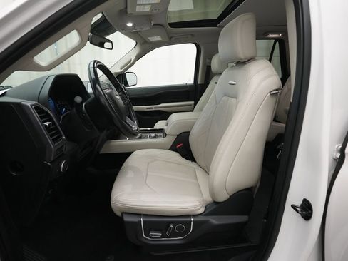 Used 2019 Ford Expedition Max Platinum AWD/4WD image 7