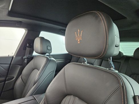 Used 2022 Maserati Levante Modena AWD/4WD image 16