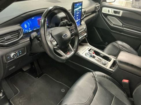 Used 2020 Ford Explorer ST w/ Premium Technology Package image 14