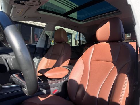 Used 2022 Audi Q8 Premium Plus image 17