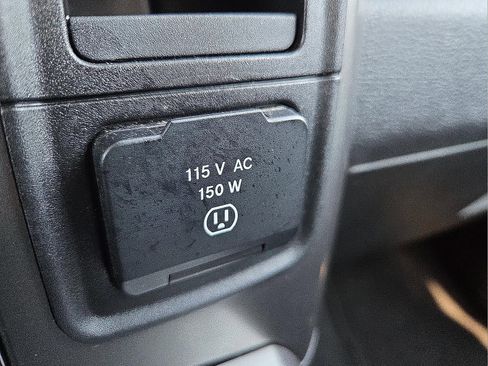 Used 2018 RAM 1500 Sport image 21