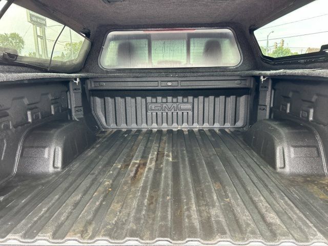Used 2021 GMC Sierra 1500 SLT AWD/4WD image 11