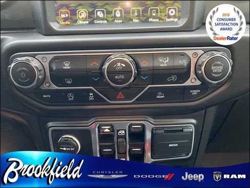 Used 2023 Jeep Gladiator Overland image 28