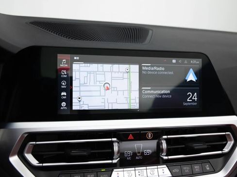 Used 2023 BMW M4 xDrive Competition AWD/4WD image 36