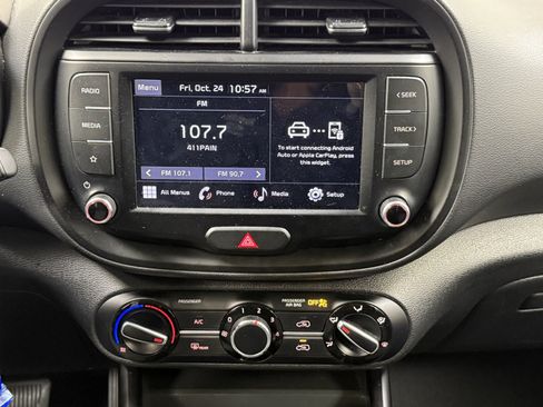 Used 2022 Kia Soul LX w/ Technology Package image 22