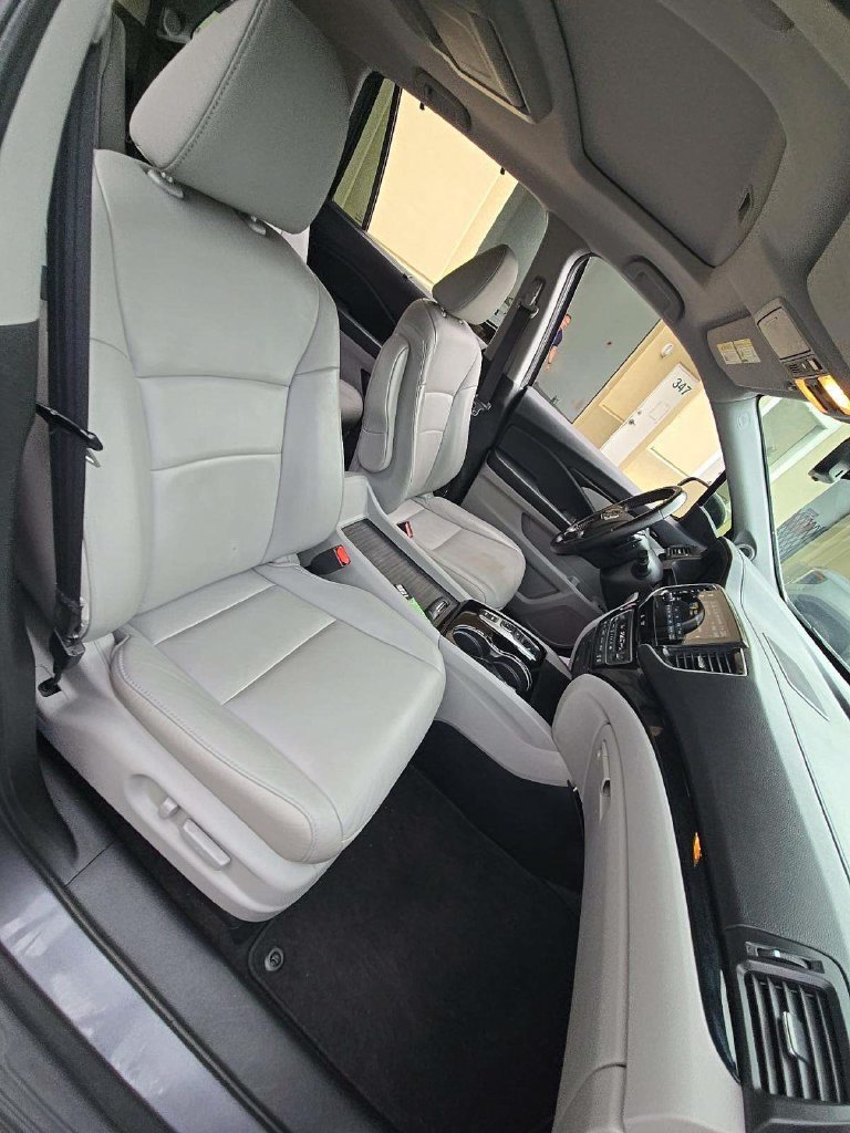 Used 2019 Honda Pilot Touring image 14