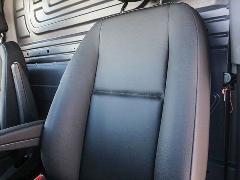 New 2025 Mercedes-Benz Sprinter 2500 image 22