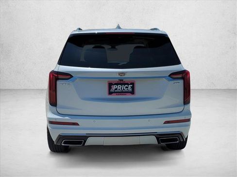 Used 2024 Cadillac XT6 Premium Luxury FWD image 6