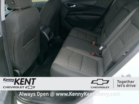 Used 2019 Chevrolet Equinox LT w/ Driver Convenience Package image 17