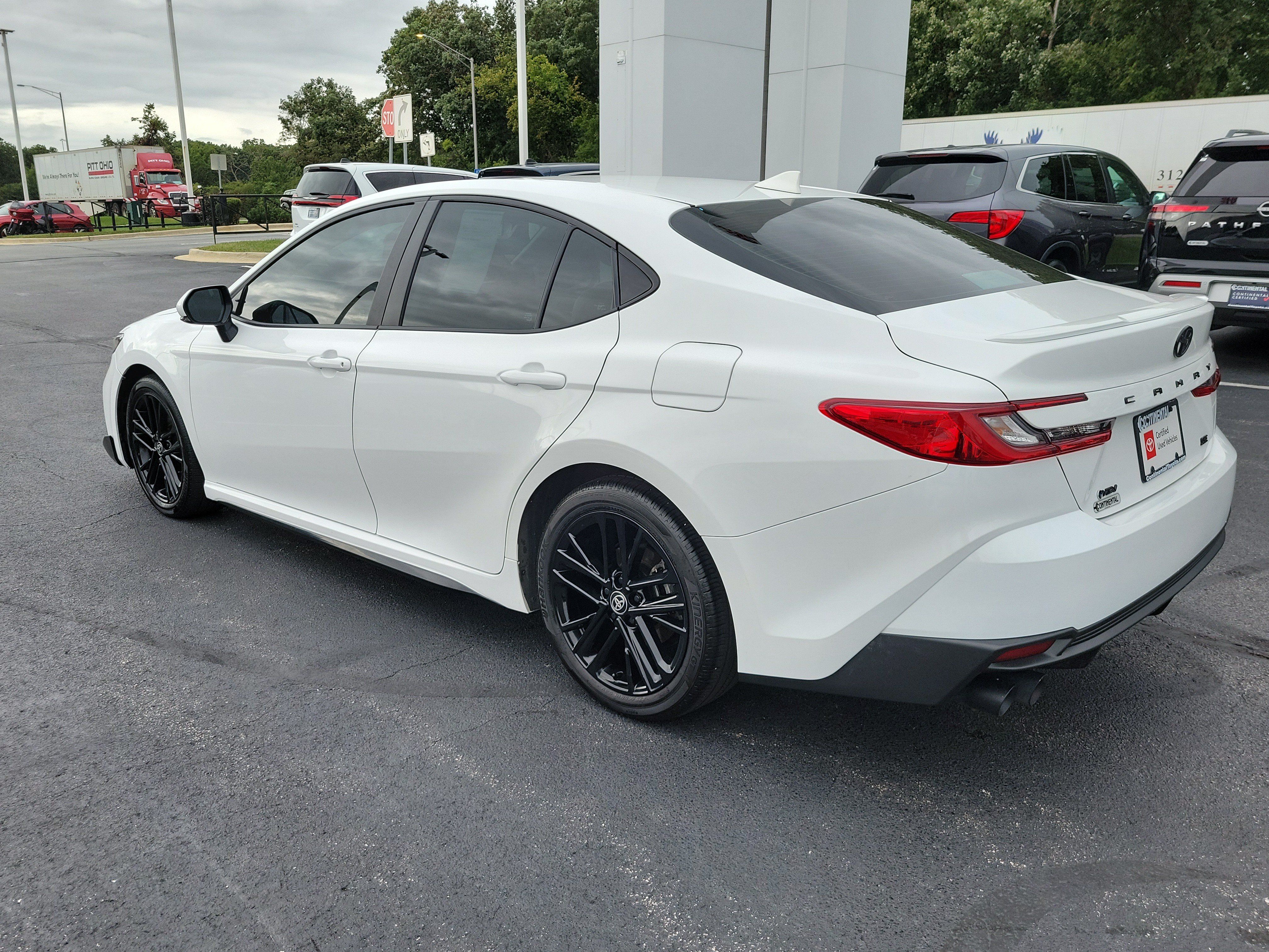 Certified 2025 Toyota Camry SE w/ Convenience Package FWD image 4