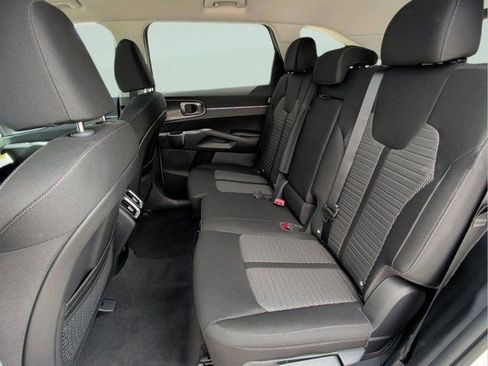 New 2026 Kia Sorento LX FWD image 19