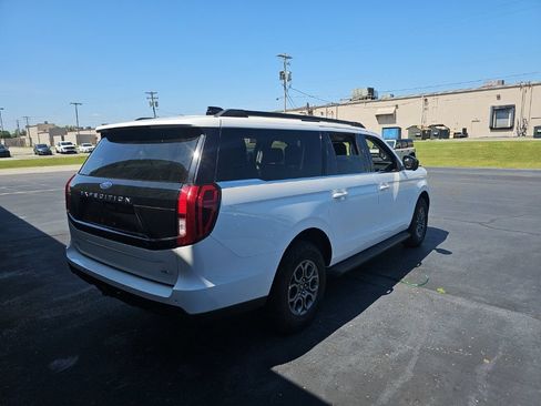 Used 2025 Ford Expedition Max Active AWD/4WD image 5