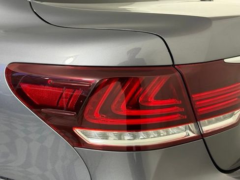 Used 2014 Lexus LS 460 w/ Comfort Package RWD image 9
