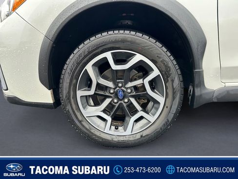 Used 2017 Subaru Crosstrek 2.0i Limited image 10