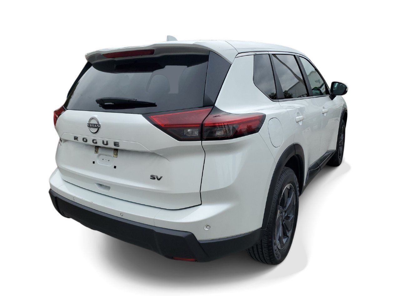 Used 2024 Nissan Rogue SV FWD image 4